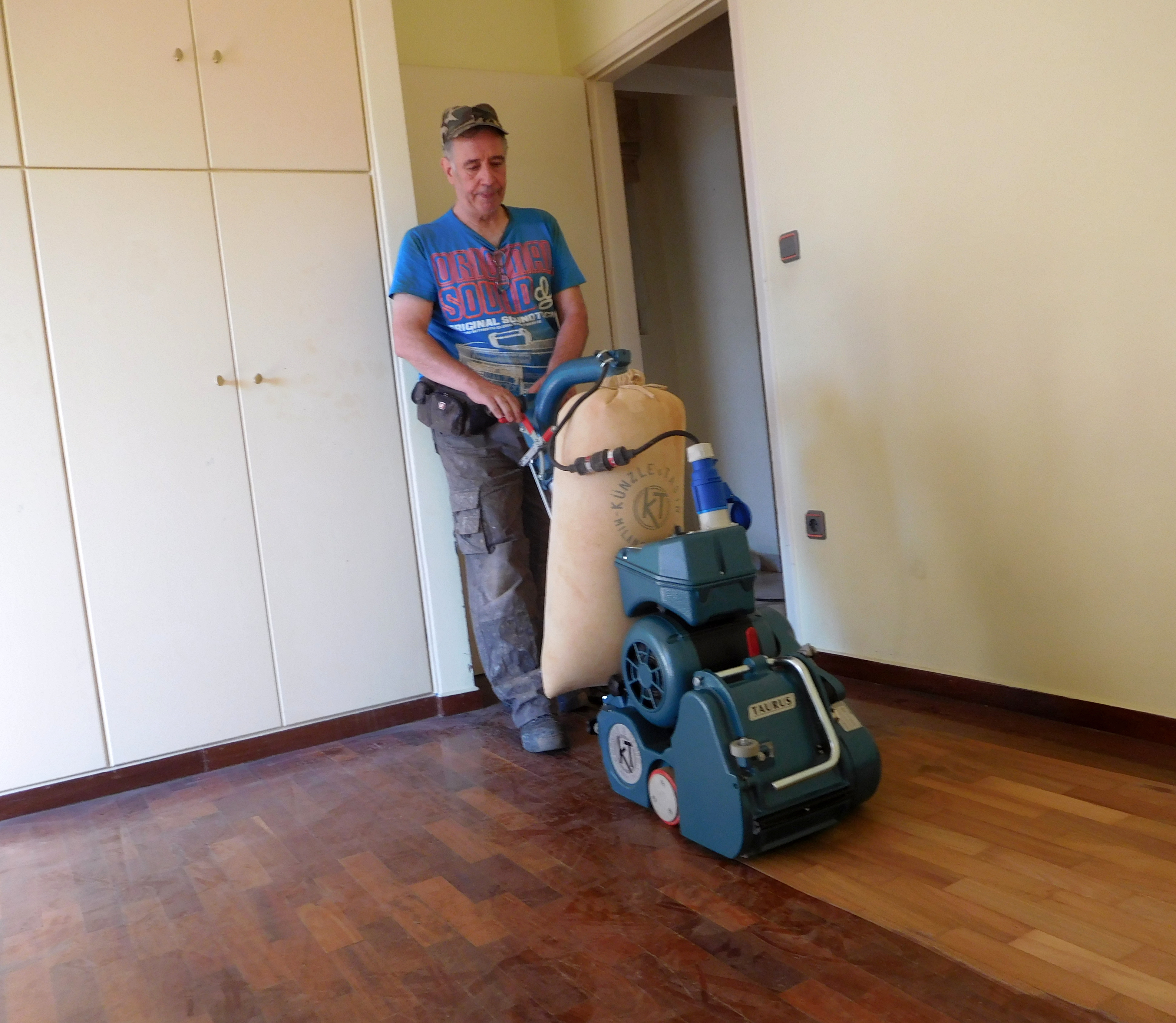 πατωματζηδες Πειραιας